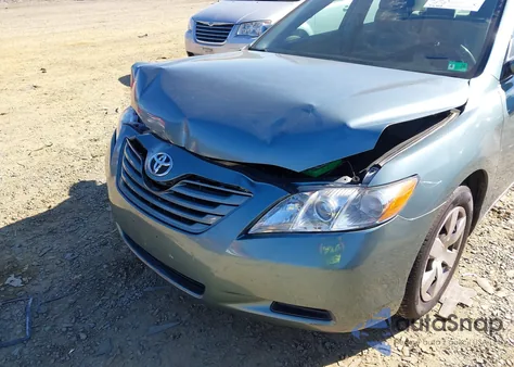 2009 Toyota Camry Le z USA, uszkodzony, nr VIN 4T1BE46KX9U811011